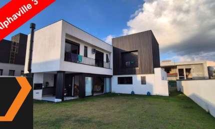 Casa sobrado para locação no Alphaville Nova Esplanada 3 com 3 suítes, pacote com IPTU e Condomínio 13.000,00