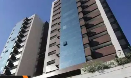 Você procura um espaço comercial completo e bem localizado para o seu negócio. então essa sala no boulevard alavanca business é perfeita para você.