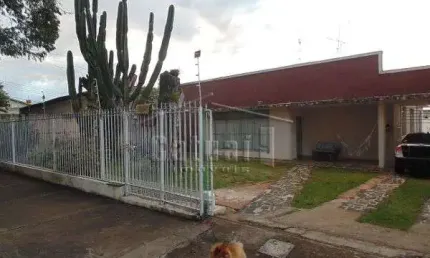 Casa à venda - Bairro Jardim Shangri-Lá A em Londrina