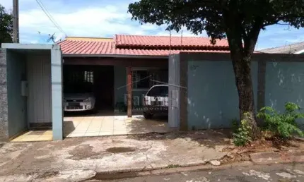 Casa à venda - Bairro Conjunto Parigot de Souza 3 em Londrina