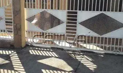 Casa à venda - Bairro Jardim Pacaembu 2 em Londrina