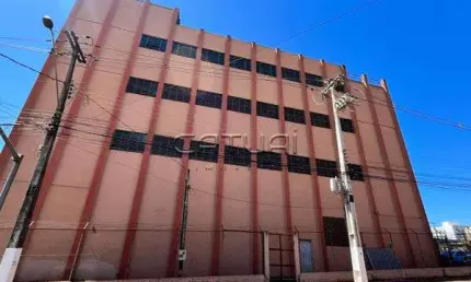 Prédio Comercial para locação - Bairro Vila Santa Terezinha, Londrina