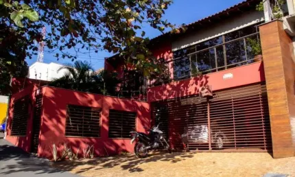 Casa com 5 quartos à venda na Avenida Presidente Castelo Branco, 447, Jardim Presidente, Londrina