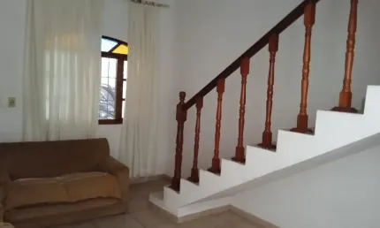 Sobrado, 4 Dorms à Venda, Balneário Jussara, 180 m²