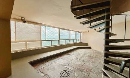 Cobertura Duplex na Beira-Mar de Pidade - 320 m², 3 quartos e 3 vagas - Edf Saveiro