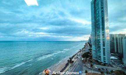 Apartamento em Boa Viagem com 155m² e 3 suítes - Edf Praça do Mar