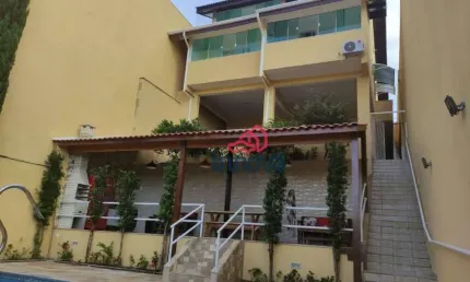 Sobrado com 4 dormitórios à venda, 600 m² por R$ 1.400.000,00 - Portão - Arujá/SP