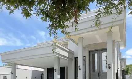 Vende-se Casa Térrea Neo Clássica Condomínio Belvedere