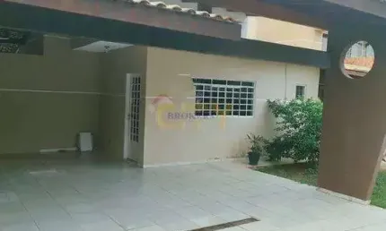Vende-se Sobrado Condomínio Solar do Moinho (Jd. Imperial)