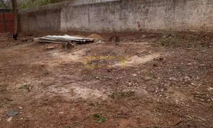 Vende-se Lote/Terreno Santa Rosa  (Próx. ao Shopping Estação)