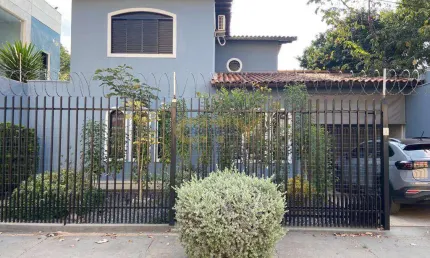 Casa com 3 quartos à venda na Avenida Carmindo de Campos, Jardim Shangri-La, Cuiabá
