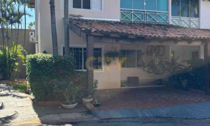 Vende-se Sobrado Residencial das Palmeiras (Cidade Alta)