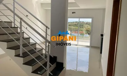 Linda Casa no Condomínio Lago da Barra, com acabamento de primeira e linda vista para o lago!