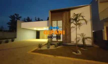 Casa á venda 3 dormitórios em condomínio com ótima localização