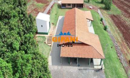 Lindo Sítio à Venda com Área de 41.476 m² com Pomar de Frutas Variadas