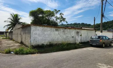Casa para Venda em Belford Roxo, São Vicente, 3 dormitórios, 1 banheiro