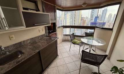 Apartamento com 3 quartos para alugar na Rua 2700, Centro, Balneário Camboriú
