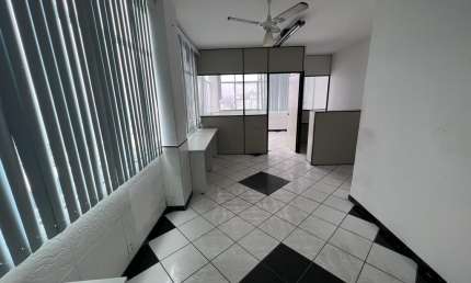 Sala comercial com 1 sala para alugar na Rua Chile, 23, Centro, Salvador