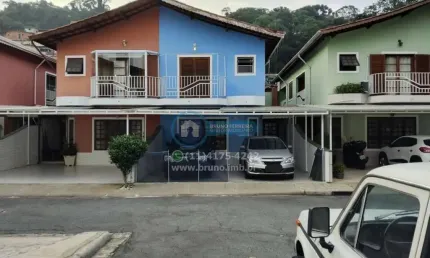 Excelente casa em condomínio fechado no horto florestal