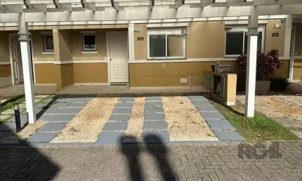Casa condominio para Venda - 157m², 3 dormitórios, sendo 1 suites, 2 vagas - Sar