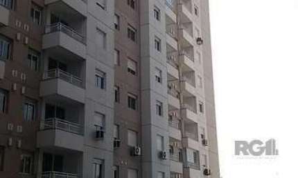 Apartamento 2 dormitórios com suíte, sacada e churrasqueira