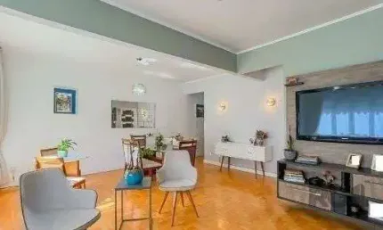 Apartamento na cidade baixa de 3 dormitórios e vaga