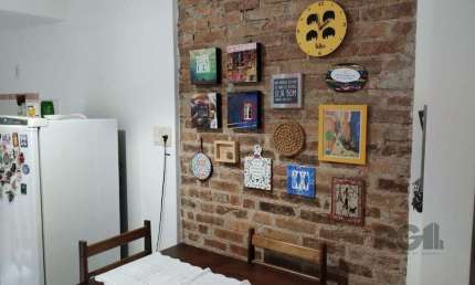 Apartamento 2 dormitórios à venda Floresta Porto Alegre/RS