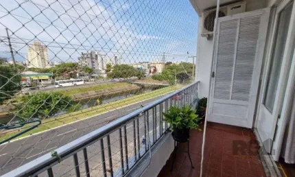 Apartamento 139m², com sacada na Av. Ipiranga próximo a PUC