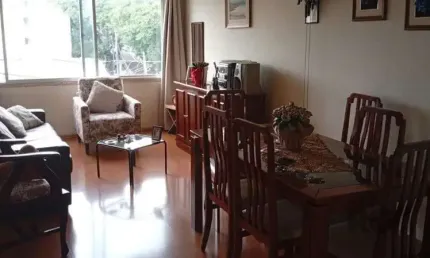 Apartamento de 02 dormitórios, de frente com elevador bairro Partenon- Porto Ale