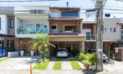 Casa em condomínio fechado com 3 quartos à venda na Avenida João Salomoni, 600, Vila Nova, Porto Alegre