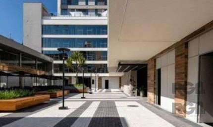 Apartamento belíssimo de 02 dormitórios com garagem coberta.