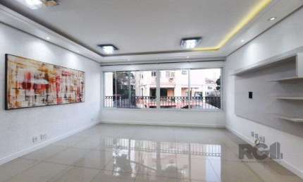 Vende-se apartamento impecável 2 quartos com suíte, 2 vagas cobertas, próximo da