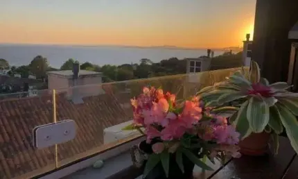 Casa Condominio em Porto Alegre, no bairro Tristeza, com 3 dormitório(s), e 3 ba