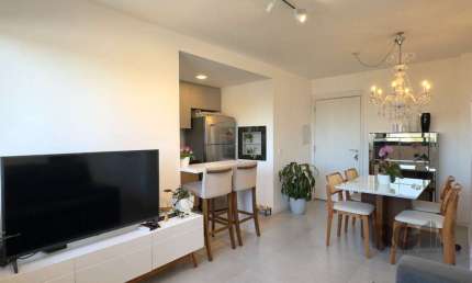 APARTAMENTO MOBILIADO 2 DORMITÓRIOS TRANSFORMADO EM 1 DORMITÓRIO, JUNTO AO MENIN