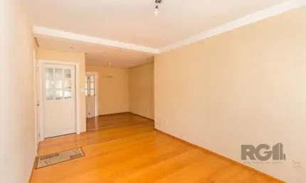 Excelente apartamento de 70,80m² com 2 dormitórios e churrasqueira.