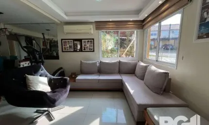 Casa em Condomínio 3 dormitórios à venda Mário Quintana Porto Alegre/RS