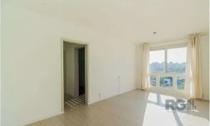 Apartamento 2 dormitórios à venda Camaquã Porto Alegre/RS
