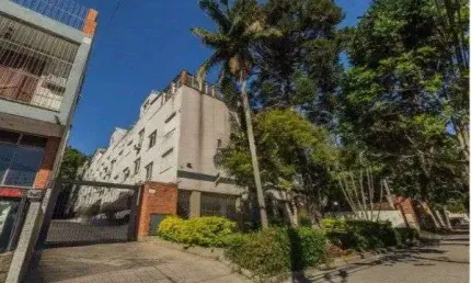 Cobertura, com piscina privativa, no bairro Cristal.