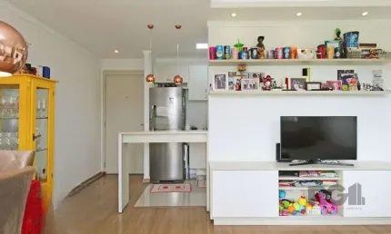 Apartamento para Venda - 67.3m², 3 dormitórios, sendo 1 suites, 1 vaga - Humaitá
