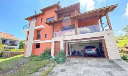 Casa Condominio em Porto Alegre, no bairro Glória, com 3 dormitório(s), e 3 banh