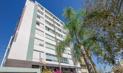 Apartamento com 3 suíte, churrasqueira, vaga de garagem, no bairro Menino Deus,