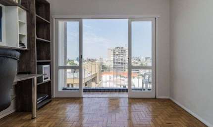Apartamento com 3 quartos à venda na Avenida Presidente Franklin Roosevelt, 1203, Navegantes, Porto Alegre