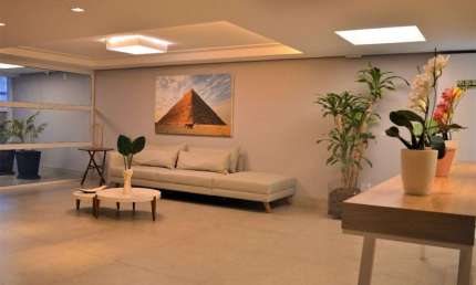 Lindo apartamento 2 dormitórios com 1 suíte, amplo garden e 2 vagas no Bairro Bo