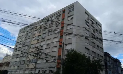 Compre 1 quarto,desocupado,próximo a Rua Lima e Silva e Supermercado Zaffari