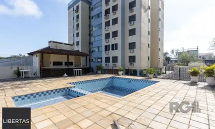 Apartamento amplo no bairro Tristeza de 3 dormitórios e 2 vagas