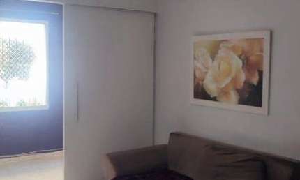 Apartamento térreo 2 dormitórios 50m² privativos. Av. Engenheiro Francisco Rodol