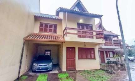 Casa Condominio no bairro Guarujá de 3 dormitórios 1 vaga DESOCUPADA