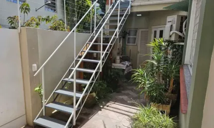 Apartamento com 2 dormitórios e 69m² de área privativa no Bairro Auxiliadora