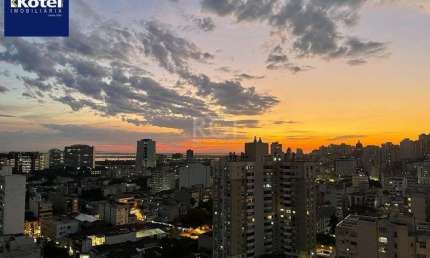 Apartamento de 2 quartos, suíte e 1 vaga de garagem no bairro Cidade Baixa