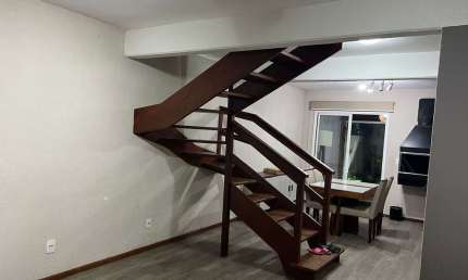 Casa com 3 dormitórios, 1 vaga no bairro Hípica e Porto Alegre, RS
